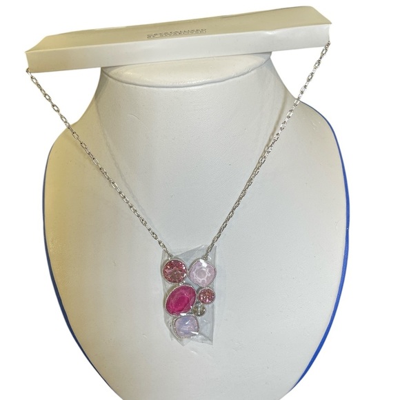 Crystallized by Swarovski pink stone necklace - Picture 1 of 3